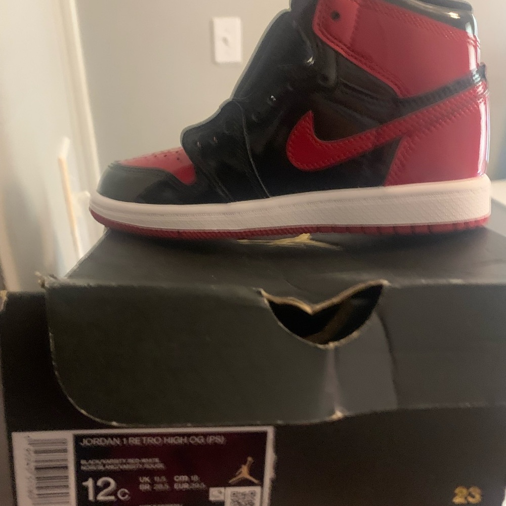 Retro Jordan 1 paten leather